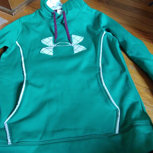 Under Armour Tops - Under armour hoodie